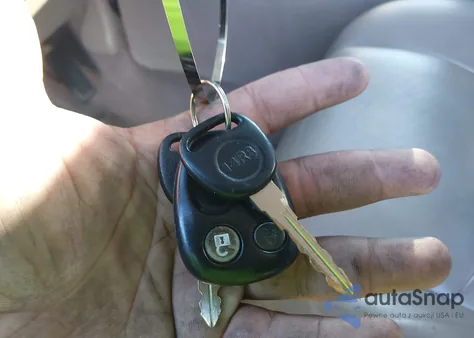 2005 GMC Sierra 1500 Slt z USA, uszkodzony, nr VIN 1GTEK19Z75Z230421